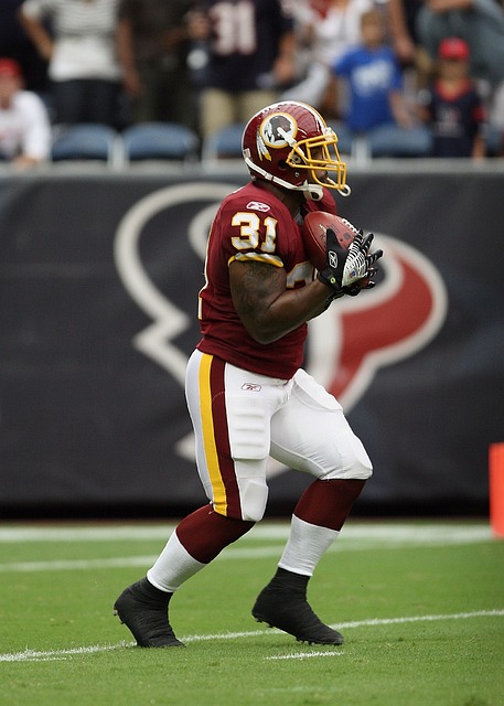 点球还是近 点球还是近